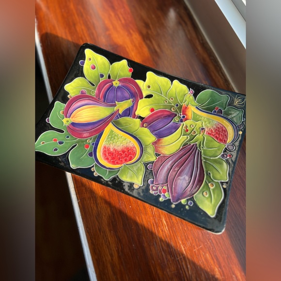 J McCall Fig Serving Tray - Picture 2 of 4